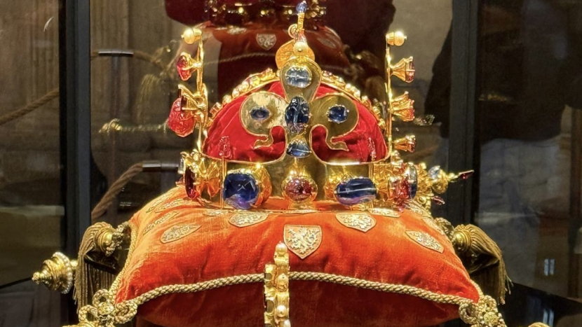 Koruna, která spojuje: Výlet za českou státností na Pražský hrad