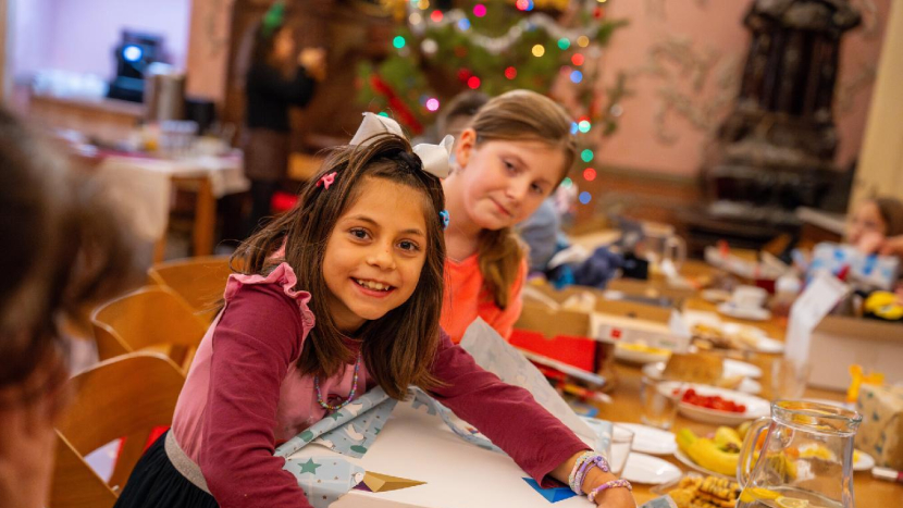 Krabice od bot: Vánoční radost pro děti v Příbrami i po celé ČR