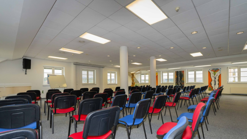 Nový kongresový, konferenční i třeba svatební sál se všemi službami v centru Příbrami