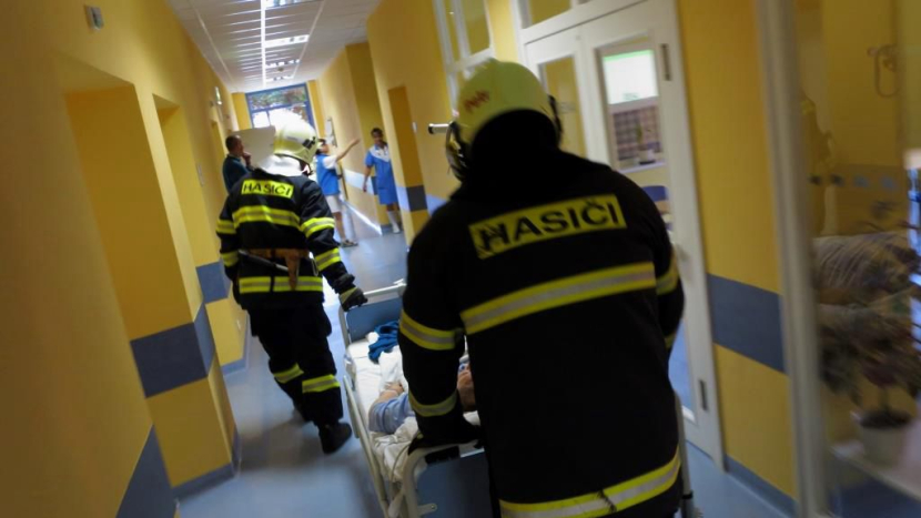 Zadýmení v Domově Maják: probíhá evakuace, senioři mimo ohrožení