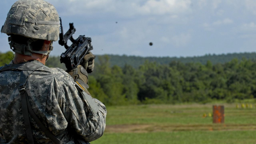 Fotka kasáren? Pozor na ceduli. Nová pravidla zakazují snímky vojenských objektů