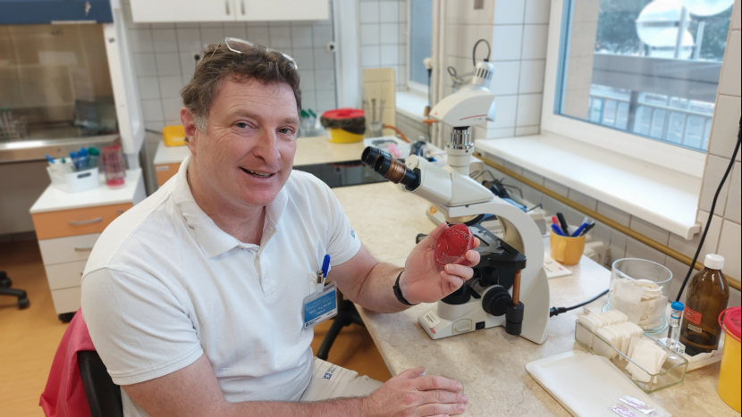 Proč je správné užívání antibiotik důležitější než kdy dřív?