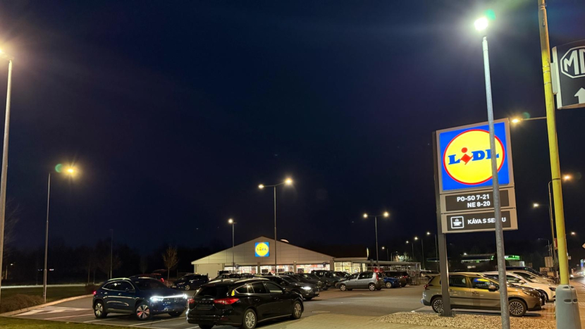 Poplatek za parkování u supermarketů? V Příbrami zatím ne