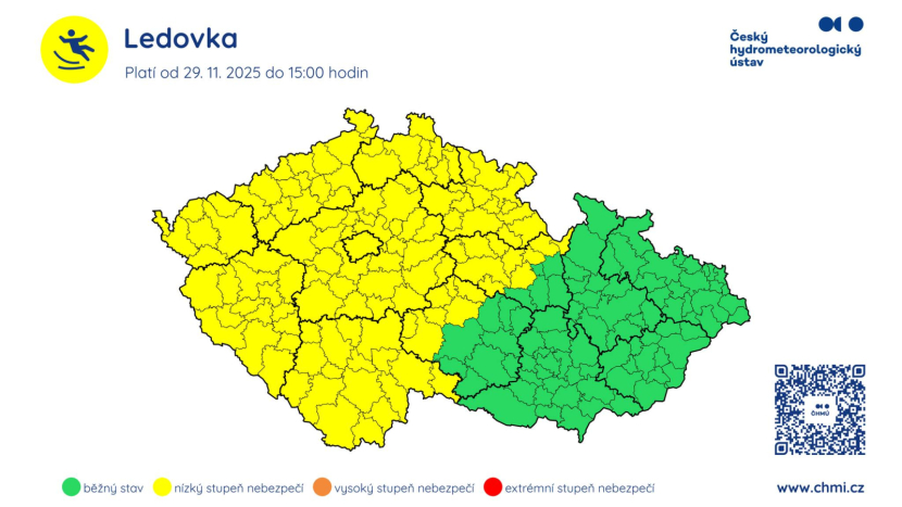 Meteorologové vydali výstrahu před ledovkou, od pátečního večera to může na silnicích klouzat
