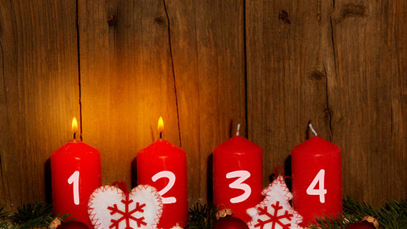 Druhá adventní neděle – bronzová: rodina, cukroví a dobré skutky