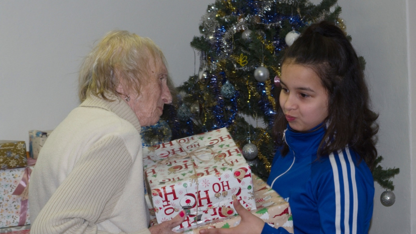 Vánoční besídka v azylovém domě Příbram přinesla dětem radost a naději