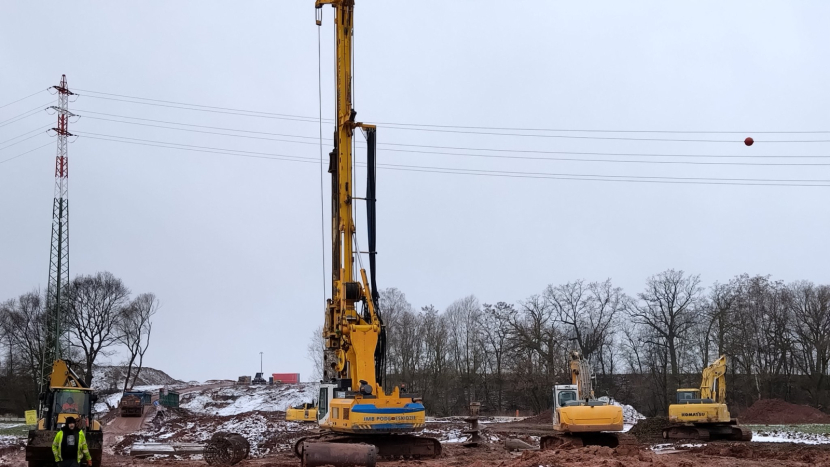 Středočeský kraj bude letos stavět obchvaty a vybere železničního dopravce
