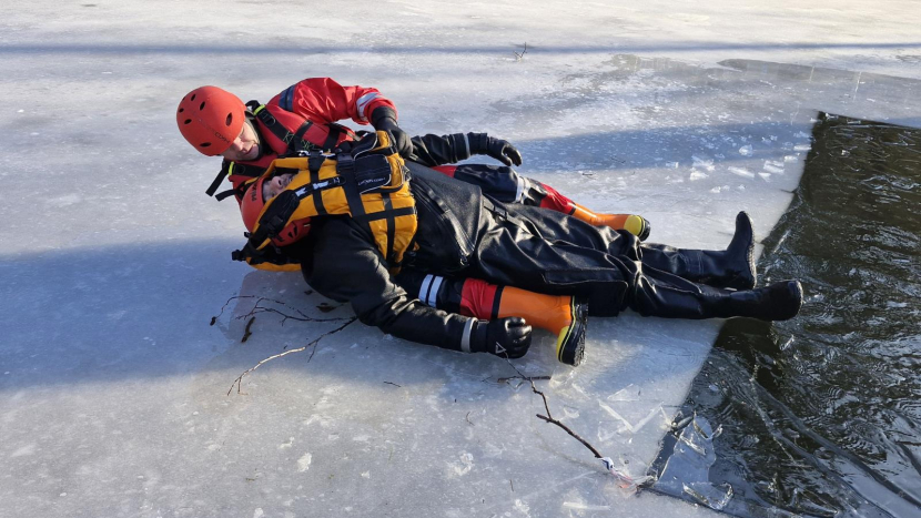 Pohyb na tenkém ledě může být velkým rizikem