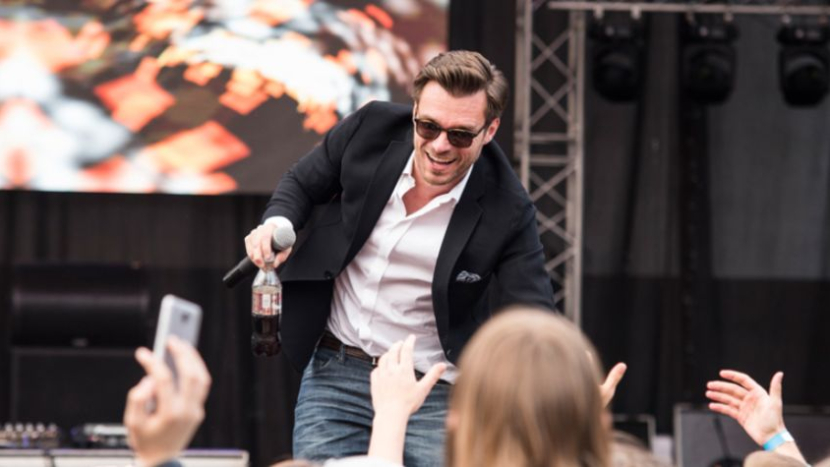 Leoš Mareš opět rozdával dobro – pomohl moderátorce s vážnou nemocí