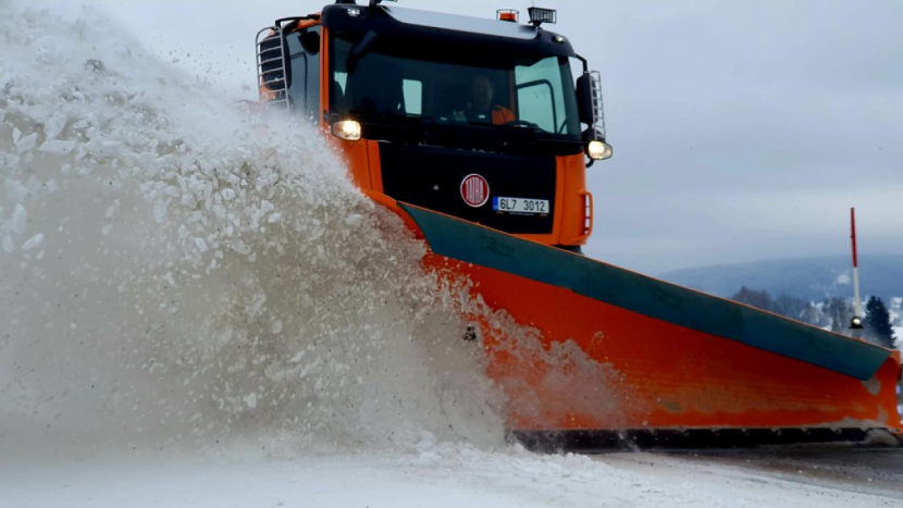 Sůl mizí rekordním tempem! ŘSD hlásí téměř dvojnásobnou spotřebu, podobné extrémy řeší i Příbram