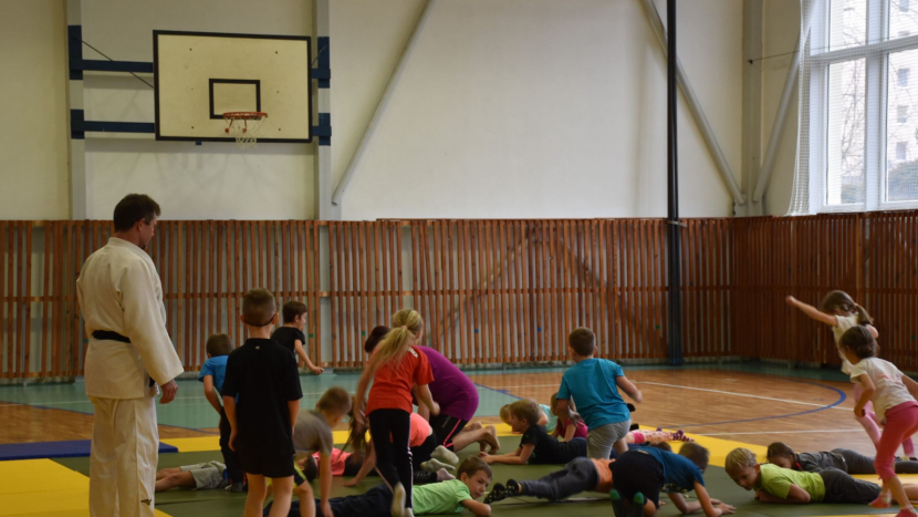 Trenéři míří za nejmenšími. Sportovní projekt se rozšiřuje i do příbramských školek