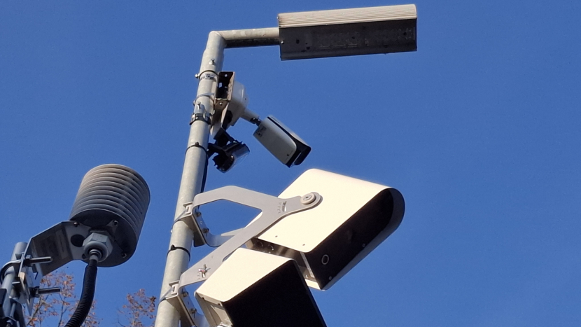 Krajské silnice budou sledovat další moderní meteostanice