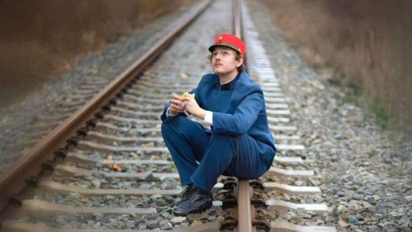 Tipy na víkend: Pohádky, fantasy ples, velké kino i jarní procházka