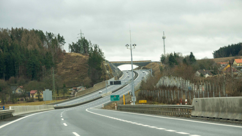 Dálnice D4 je neustále pod kontrolou dronů a umělé inteligence