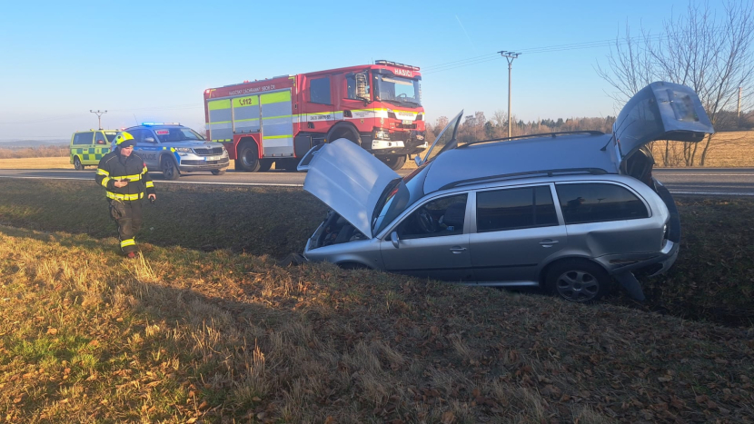 Nehoda blokuje provoz nad Rožmitálem, několik zraněných