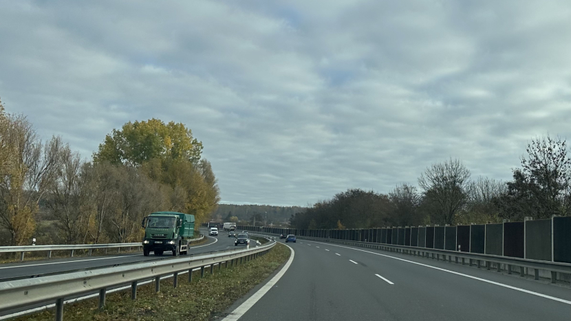 D4 u Staré Hutě se znovu zúží:. ŘSD začne další etapu rekonstrukce mostu