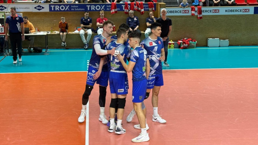 Kocouři bojovali, ale Karlovarsko bylo nemilosrdné. Série se stěhuje na západ za stavu 0:2