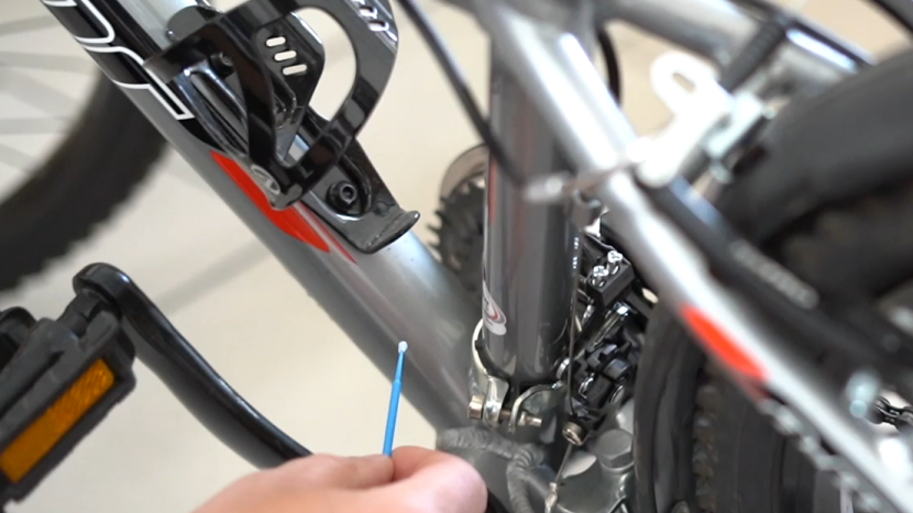 Syntetická DNA ochrání vaše kolo. Městská policie Příbram spouští značení zdarma