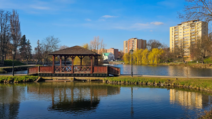 Příbram brzdí opravy: asfalt mizí z trhu a dodavatelé chtějí víc peněz