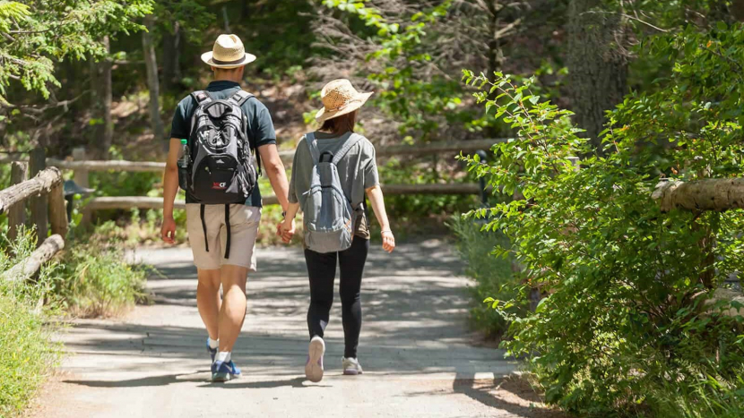 Zrod nové tradice? Březnický špacír zve na první kroky