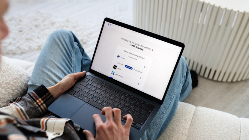 Ve Středočeském kraji čeká výměna řidičáku přes 65 tisíc lidí. Vyřídit ji lze online během pár minut