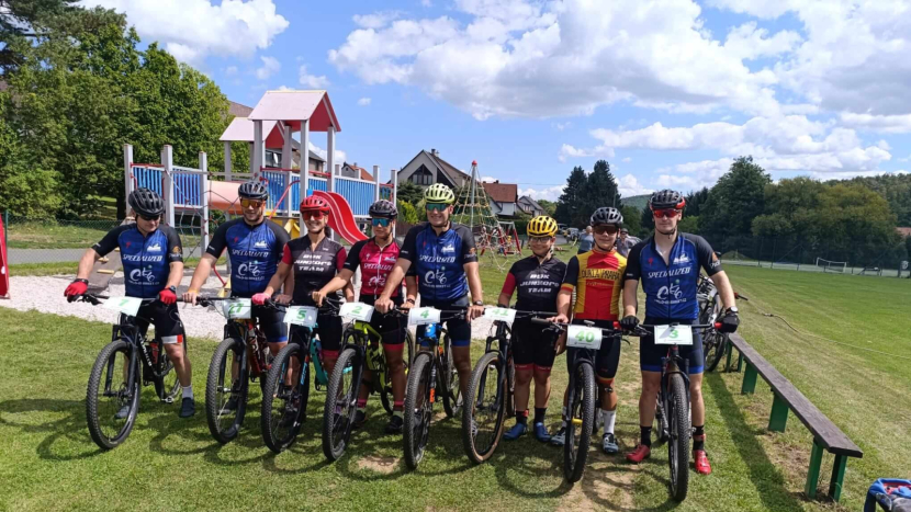 Bajkeři, děti i nejmenší na odrážedlech: BSK GIRO Pičín znovu rozjede Brdy