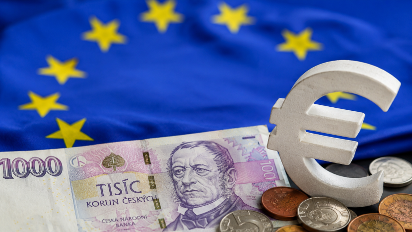 Mělo by Česko přijmout euro? Výrok prezidenta Pavla stále budí emoce