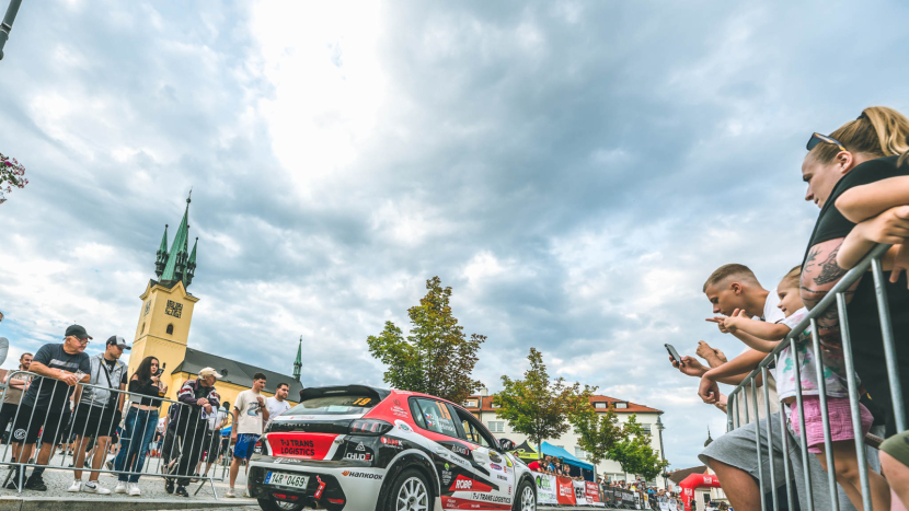 Soutěž: Vyhrajte dvakrát dvě VIP vstupenky na zahájení Silmet Rally Příbram