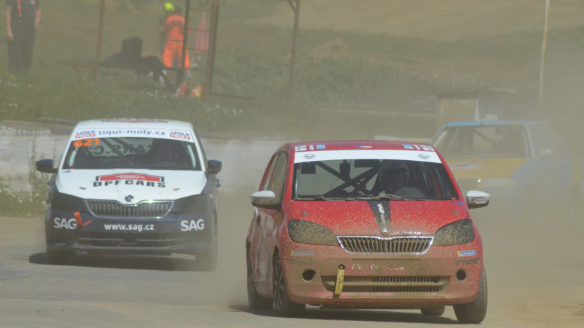 Rallycross se vrací do Sedlčan. Přes padesát jezdců, smyky, prach a boj o body