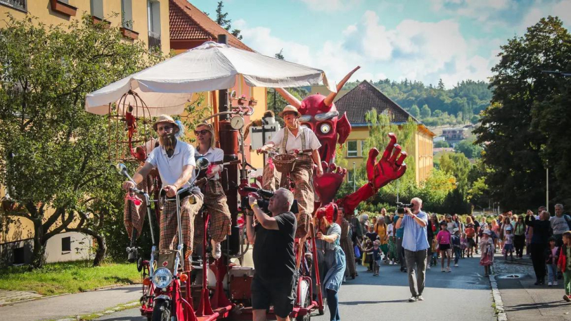 Tipy na víkend: Festivaly, sportovní utkání i kulturní zážitky. První zářijový víkend bude pořádně nabitý!