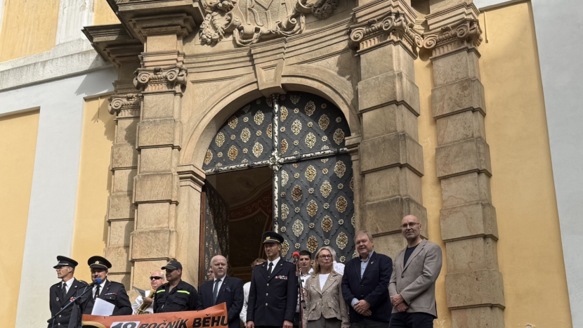 Hasiči znovu běželi na Svatou Horu. Tvrdá trať, rekordní čísla a vítězové z celé republiky