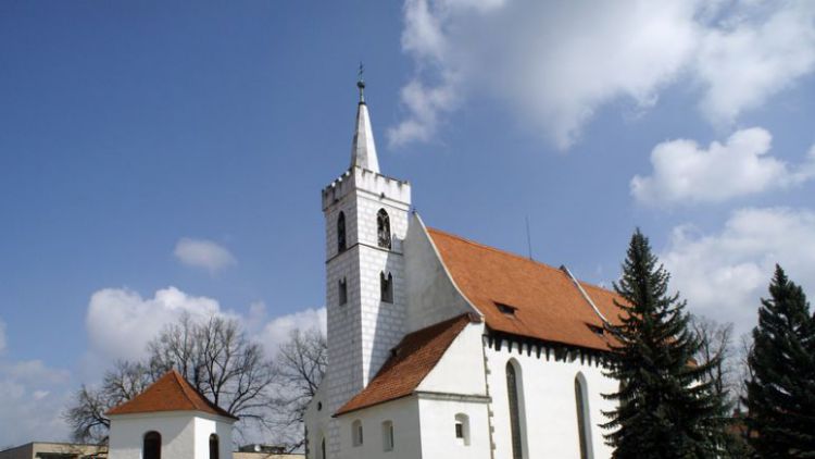 Sedlčanský kostel zdobí odhalená gotická freska, v Česku se jedná o unikát