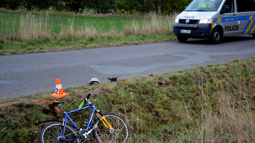 Slunečná neděle vytáhla cyklisty na silnice: Na Příbramsku došlo téměř ve stejný moment ke dvěma nehodám