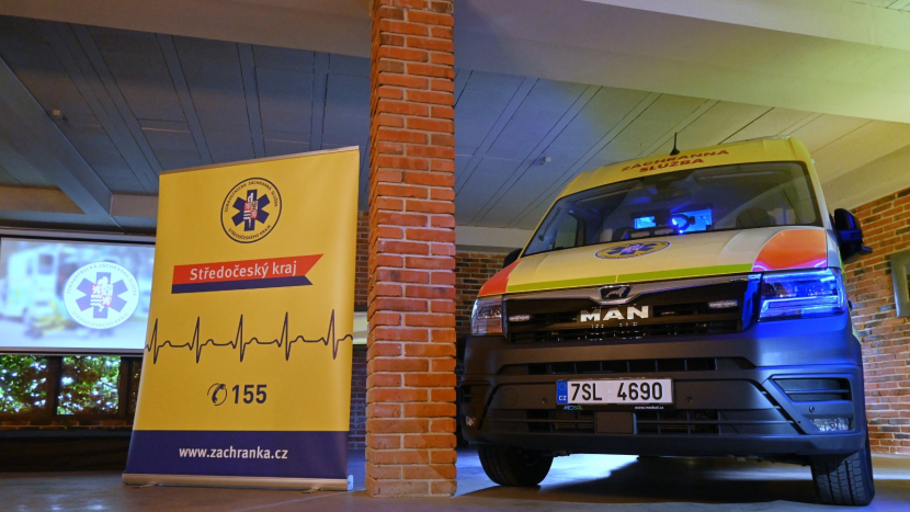 Středočeská záchranka má deset nových sanitek za 45 milionů