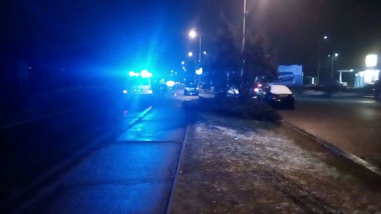 Ženu srazilo auto na Evropské, šla mimo přechod