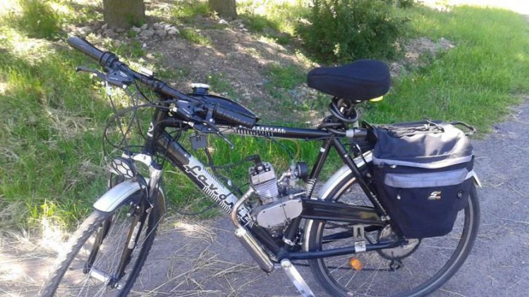 Invalidnímu důchodci ukradli kolo, prosí o pomoc