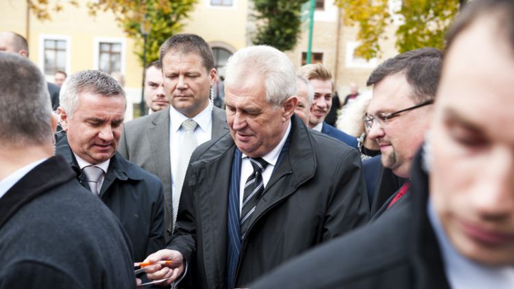 Prezident Zeman zahájil třídenní návštěvu Středočeského kraje