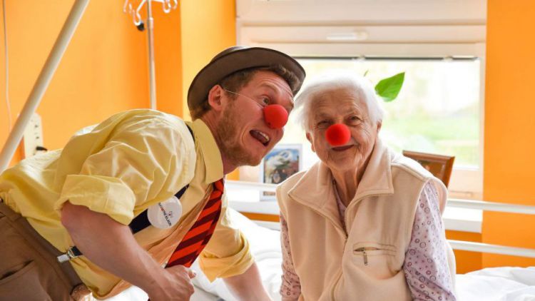 Zdravotní klauni navštívili LDN příbramské nemocnice