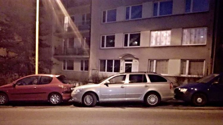 FOTO DNE: Kanadský žertík při parkování?!
