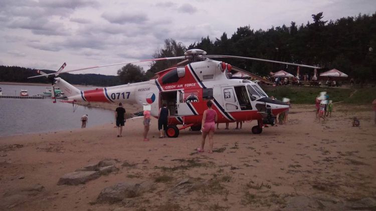 V kempu Radava zasahoval vrtulník letecké záchranné služby