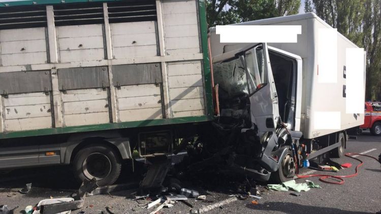 Právě teď: Nehoda v Chrašticích blokuje hlavní silniční tah mezi Příbramí a Strakonicemi