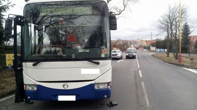 Aktuálně: Dopravní nehoda komplikuje provoz v Rožmitálské ulici