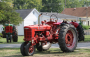 Traktoriáda v Uhřicích: Ukázka staré techniky až po současnost