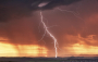 Meteorologové vydali výstrahu před silnými bouřkami