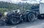 Na Příbramsku shořel traktor za miliony, silnice 18 je kvůli odtahu opět uzavřena