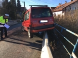 Aktuálně: Havárie Citroënu povolala hasiče do Rosovic