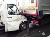 Aktuálně: Nehoda dodávky s nákladním vozem omezuje dopravu