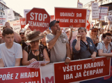 Středočeši pojedou na demonstraci na Letnou spíše po vlastní ose