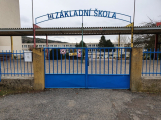 Žáci a studenti by se mohli podle současných plánů do školy vrátit v druhé polovině května