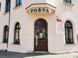 Všechny pošty se v pondělí vrátí k běžné otevírací době